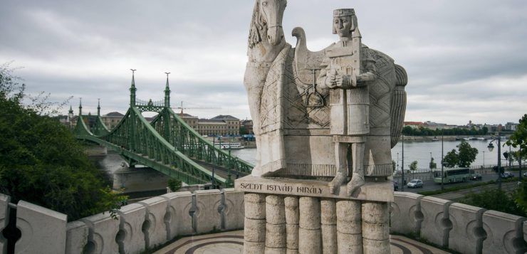 Államalapítónkra, Szent István királyra emlékezünk ma