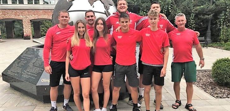 Tatán készültek a versenyekre a hevesi atléták