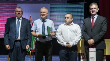 Kiemelkedő munkát végző díjazottjait ünnepelte Heves Magyarország születésnapján – képgalériával
