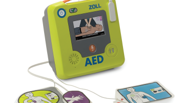 Ellenőrzik a kormányablakok életmentő eszközeit