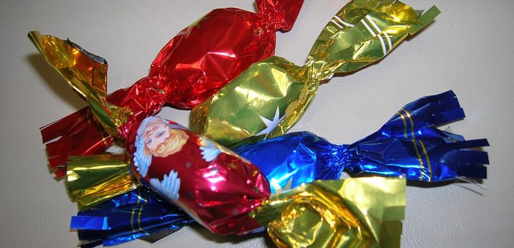 Édességeket és húsárut is ki kellett vonni a forgalomból