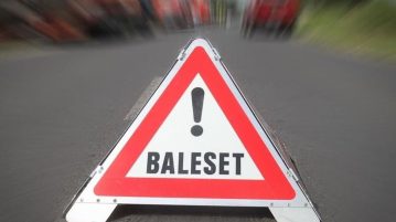 Árokba csapódott egy autó Heves és Boconád között
