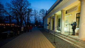 Az emlékezés mécsesei égtek Hevesen a kommunista diktatúra áldozataiért (fotókkal)
