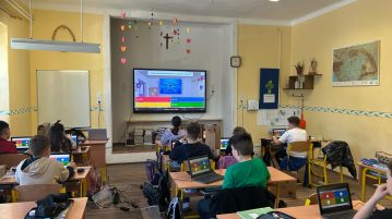 Ezúttal „igazolt kütyüzés” zajlott a Szent Gellért Katolikus Általános Iskolában (fotókkal)