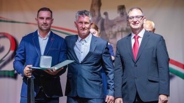 Heves Város Sportnagykövete lett Kovács Noel dobóatléta