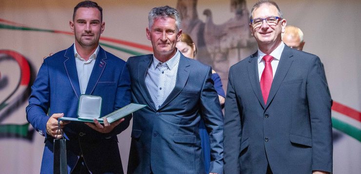 Heves Város Sportnagykövete lett Kovács Noel dobóatléta