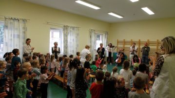 Vidám délelőtti programot tartottak a zeneiskola pedagógusai a Kerekerdő Óvodában