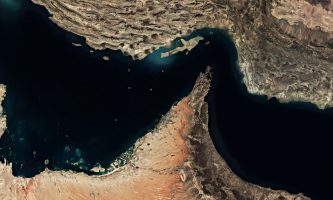 Ismét lezára a Hormuzi-szorost az iráni rezsim