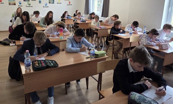 Tenken várták a XIII. Földi János országos természettudományi verseny nevezőit