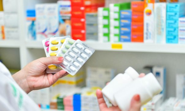 Megjelent a Pénzügyminisztérium és az adóhatóság közös tájékoztatója az áfamentes gyógyszerekről